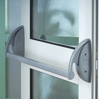 Wyposażenie drzwi — dźwignia antypaniczna