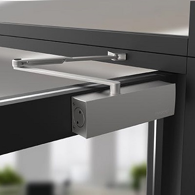 Samozamykacz drzwiowy do systemów ppoż.